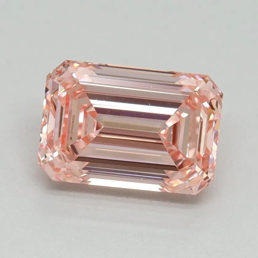 1.54ct Emerald Lab Grown Diamond (Colour Fancy Vivid Pink, Clarity VVS1, IGI Certified)