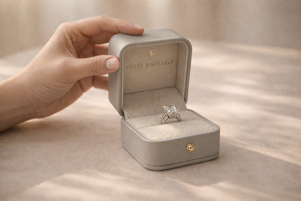 How to Choose an Engagement Ring Setting (Without the Overwhelm)