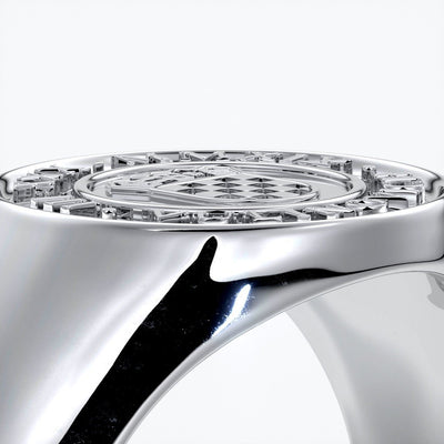 Liam Mens band round crest 18ct white gold